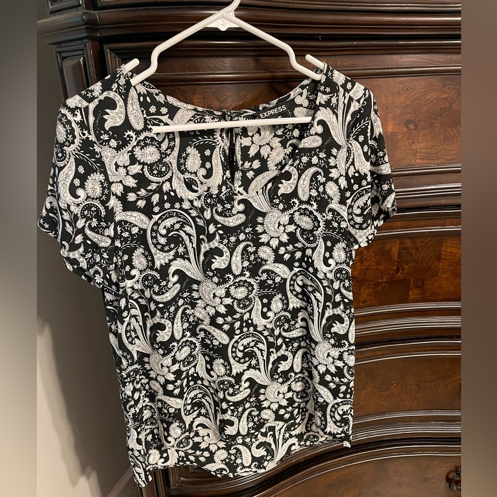 Express Black & White Paisley Blouse (small)